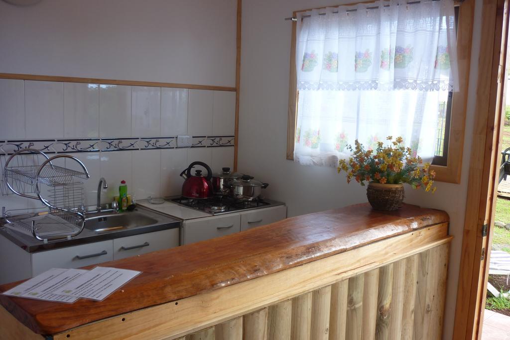 Cabanas Henua Iti 앙가로아 객실 사진